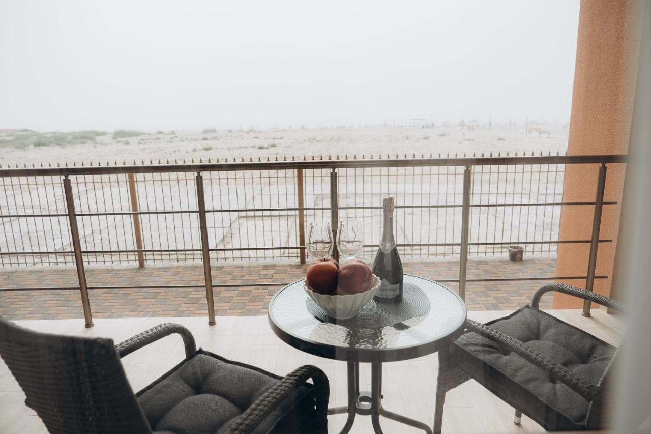 Три Слона Hotel Zatoka Ngoại thất bức ảnh