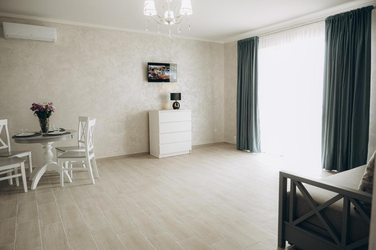Три Слона Hotel Zatoka Ngoại thất bức ảnh