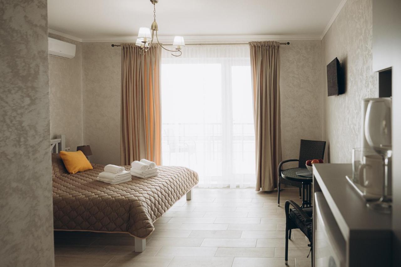 Три Слона Hotel Zatoka Ngoại thất bức ảnh