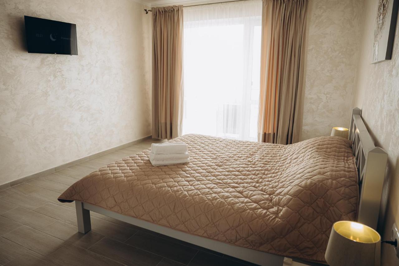 Три Слона Hotel Zatoka Ngoại thất bức ảnh