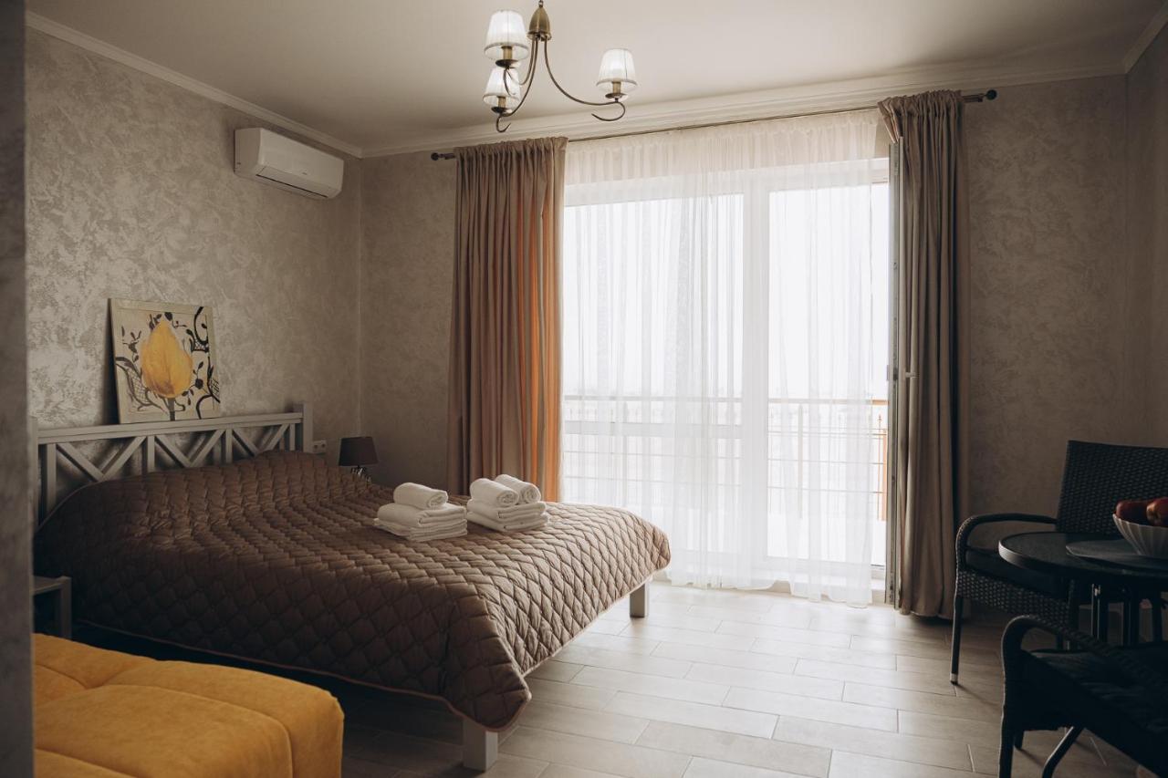 Три Слона Hotel Zatoka Ngoại thất bức ảnh