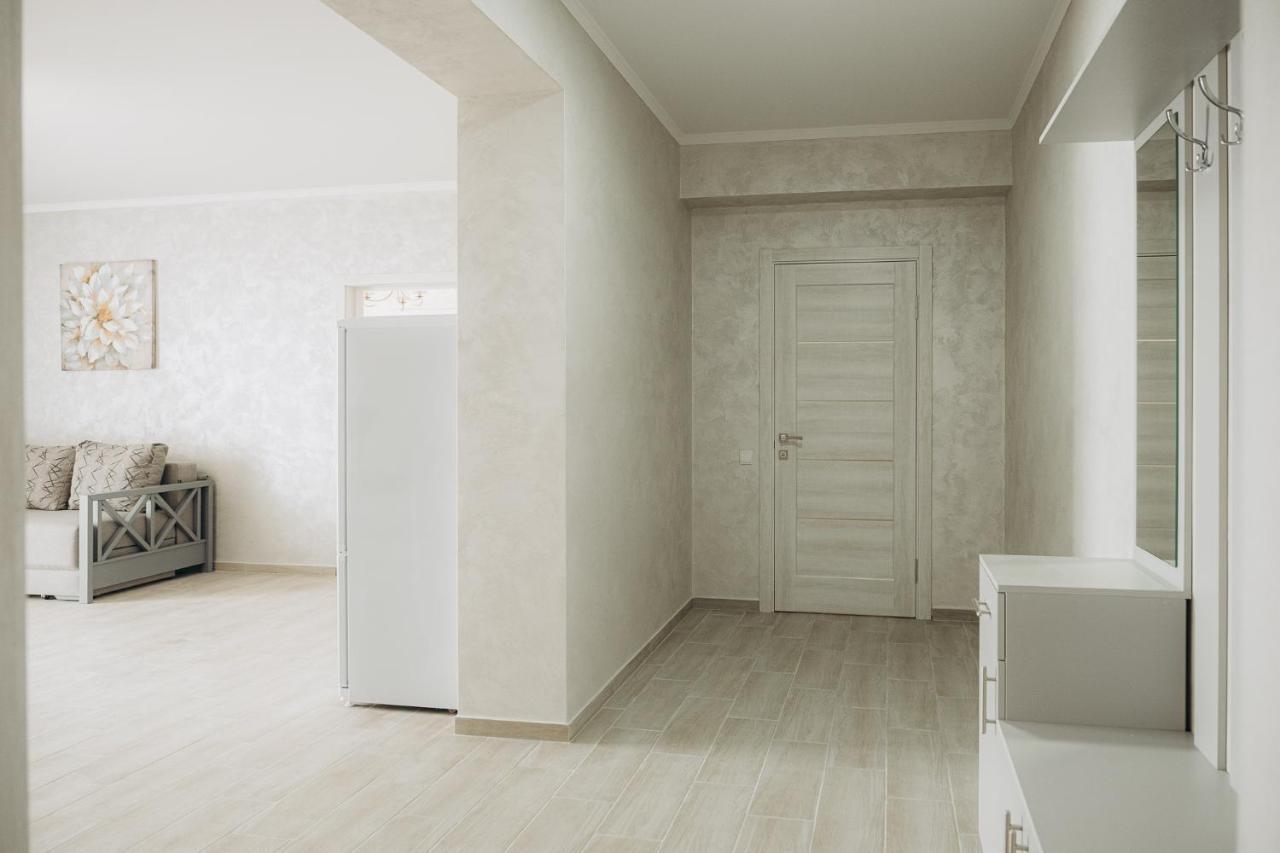 Три Слона Hotel Zatoka Ngoại thất bức ảnh