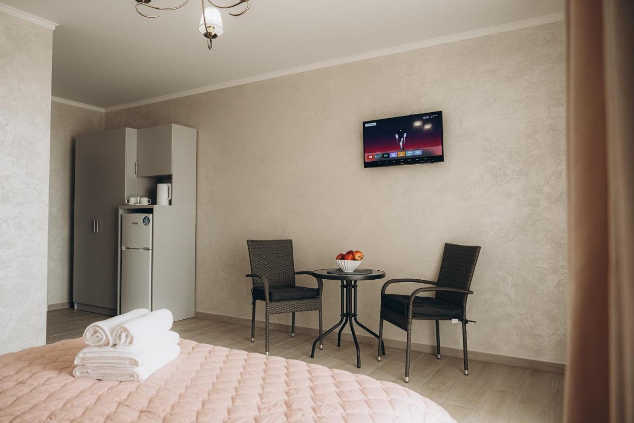 Три Слона Hotel Zatoka Ngoại thất bức ảnh