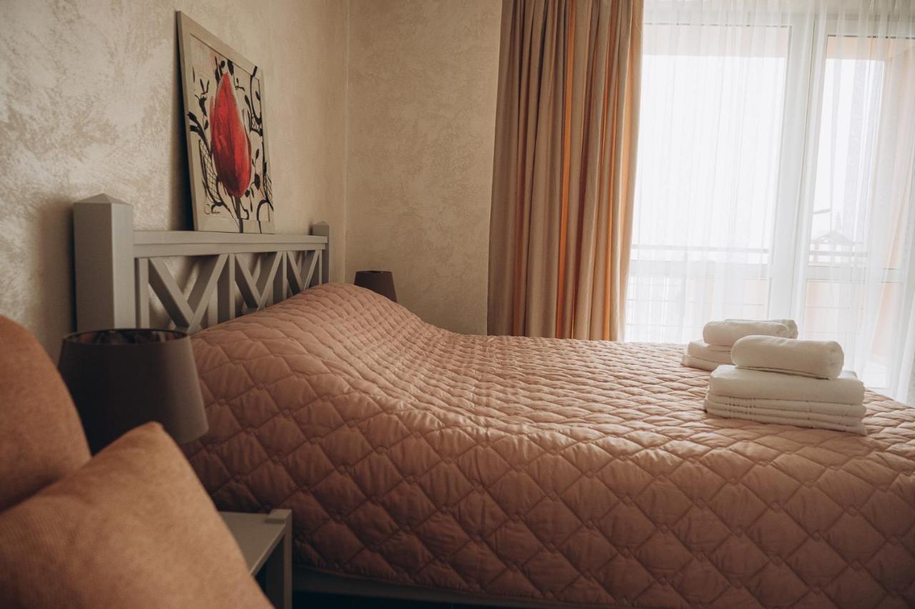 Три Слона Hotel Zatoka Ngoại thất bức ảnh